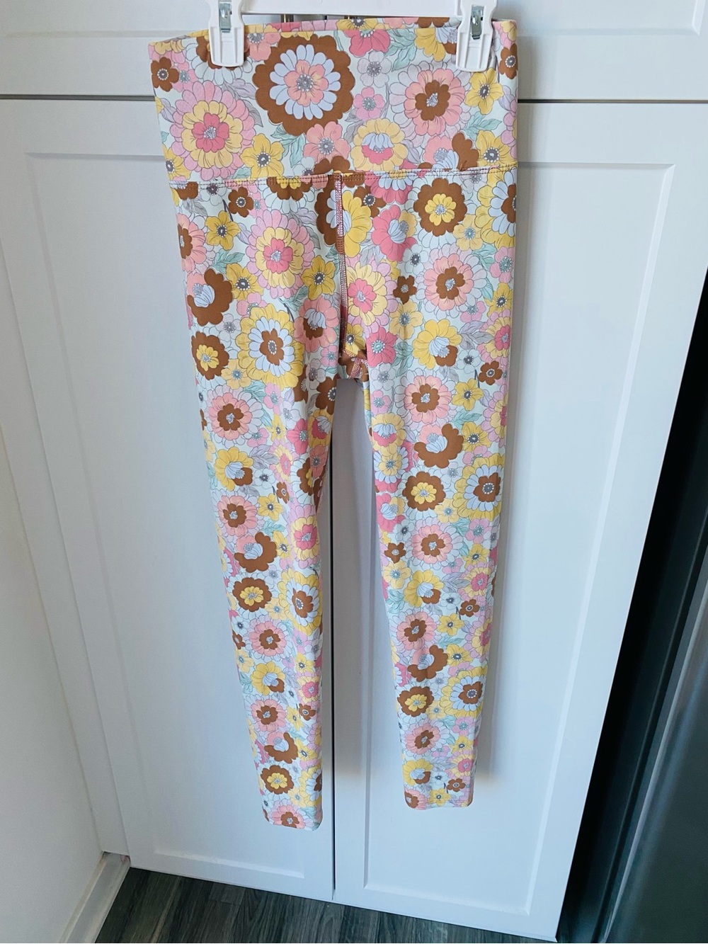 Beach riot sport paisley women’s large leggings daisies